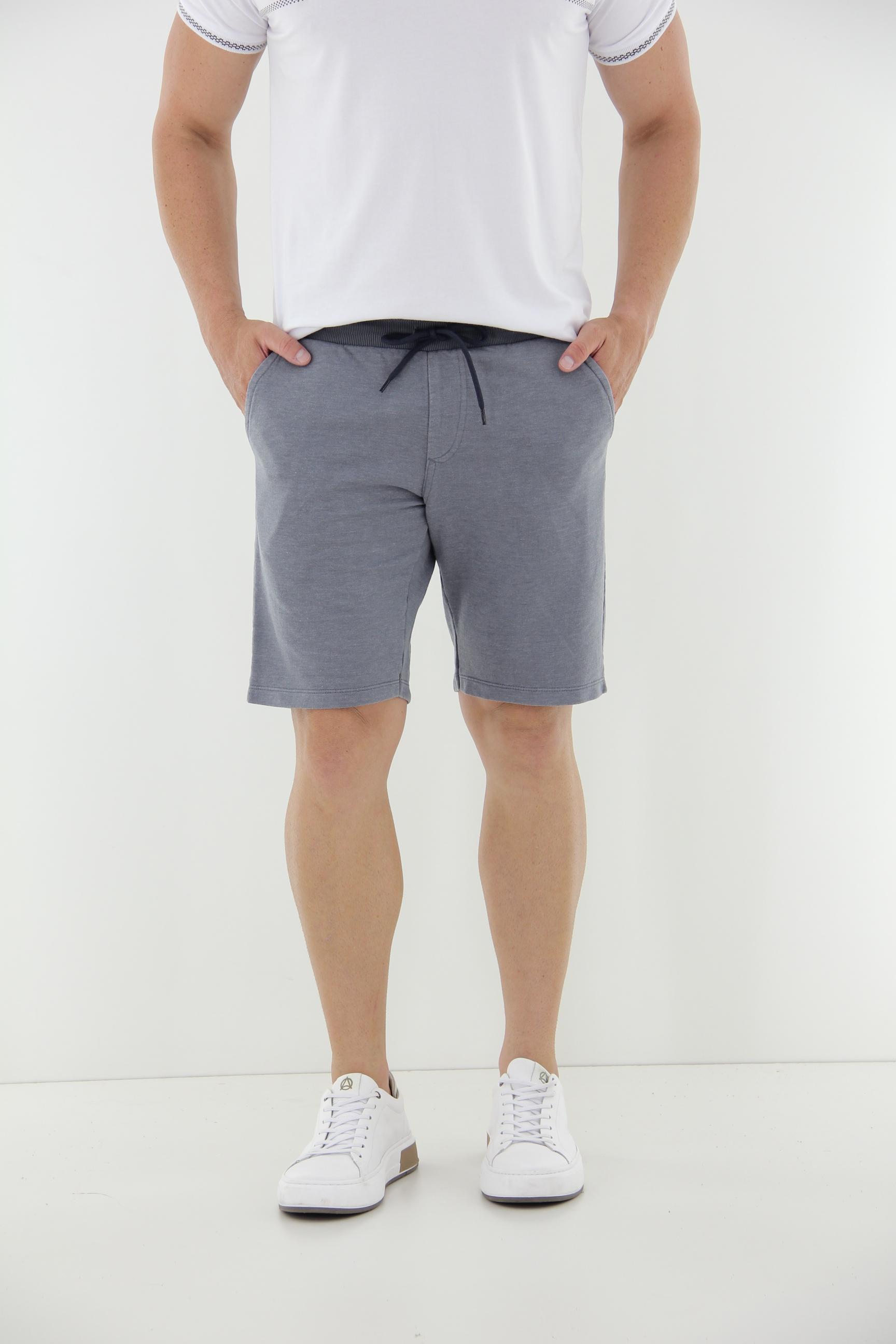 Fotografia de Bermuda Masculina Estonado Reativo Casual e Cadarço para Amarração
