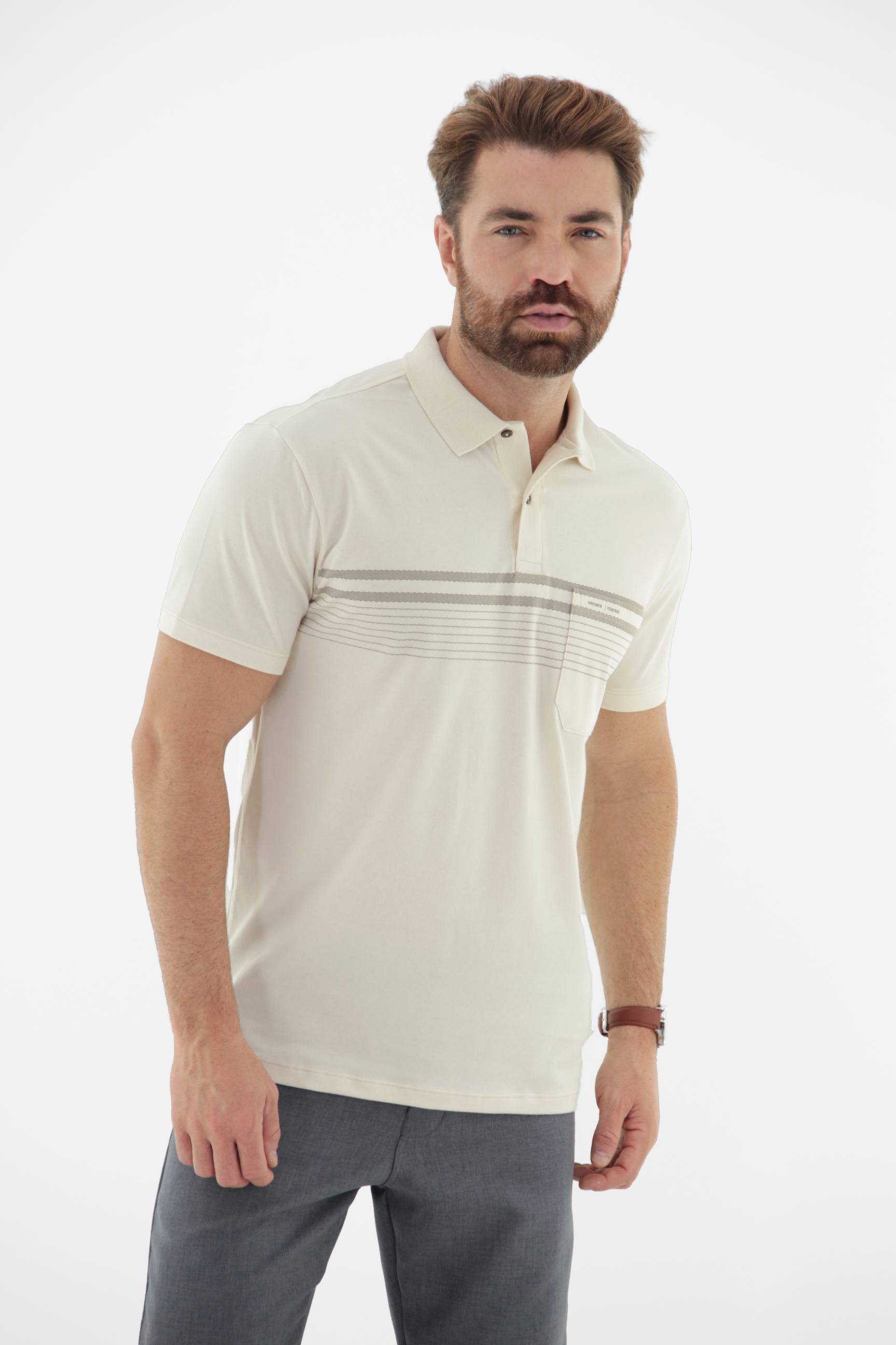 Fotografia de Camisa Polo Masculina com Bolso linha Blend
