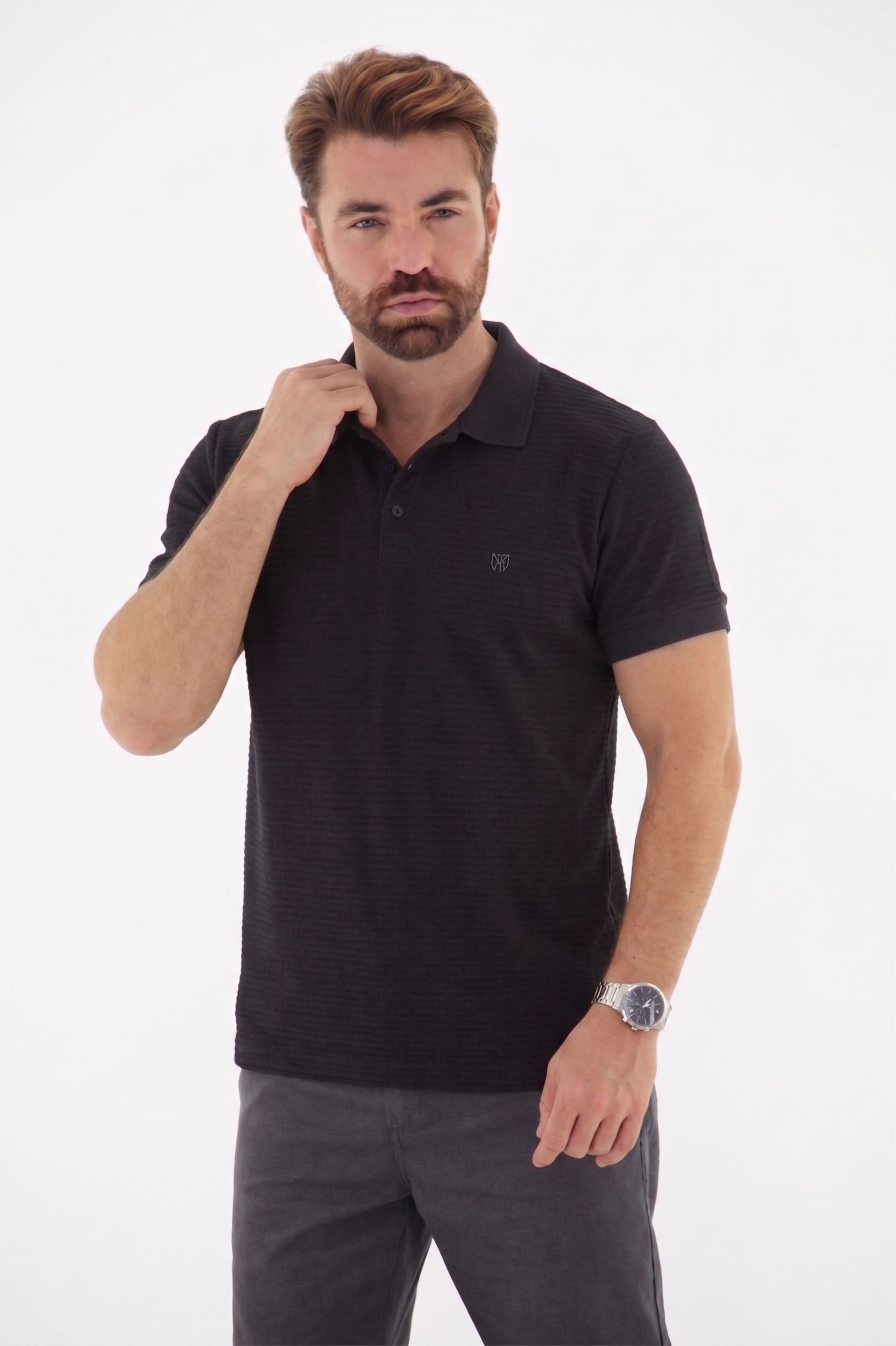 Fotografia de Camisa Polo Masculina com Decote V em Tecido Texturizado