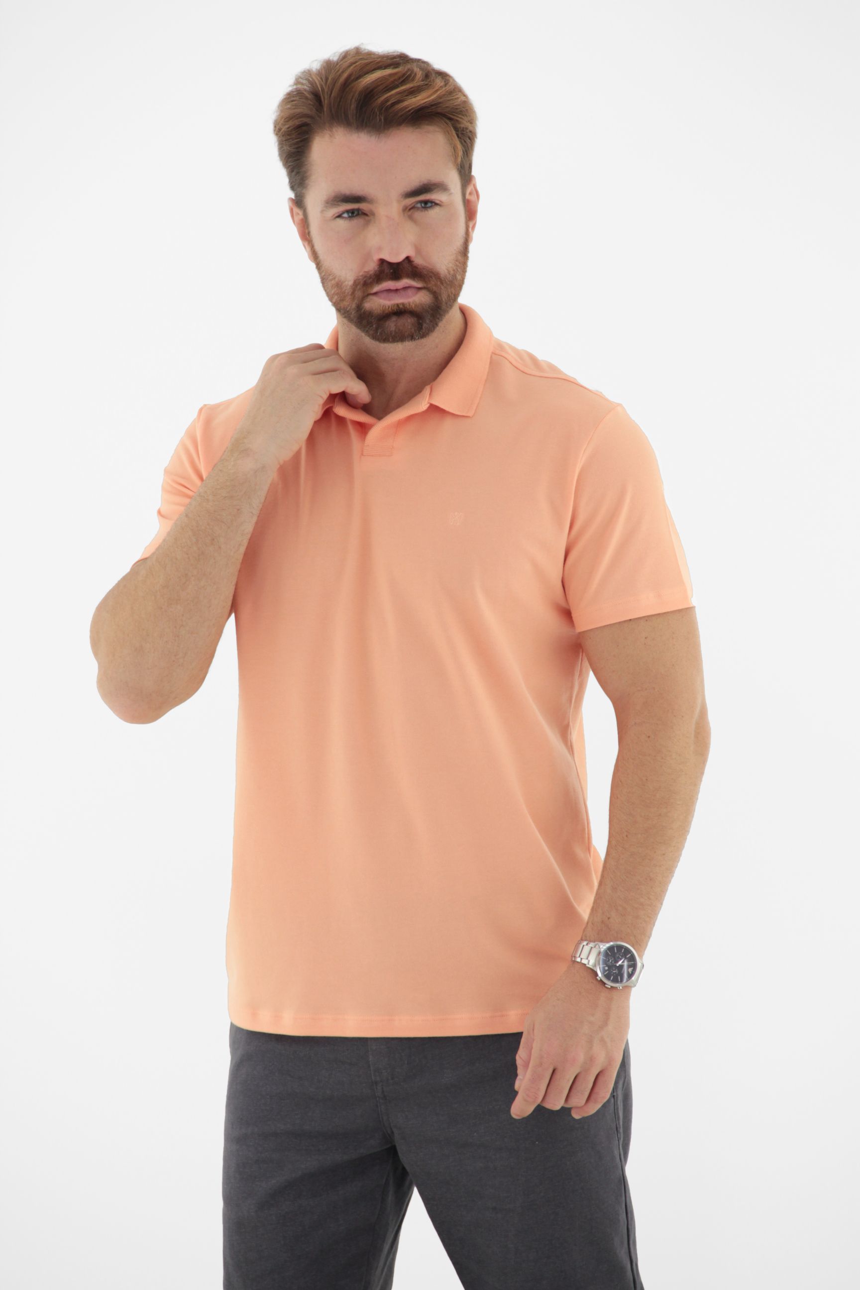 Fotografia de Camisa Polo Masculina com Decote V Linha Blend
