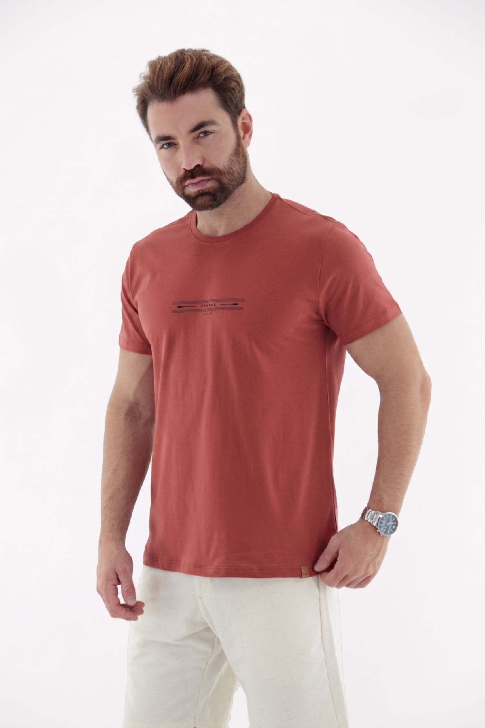 Fotografia de Camiseta T-Shirt Masculina 100% Algodão com Estampa Localizada Linha Blend