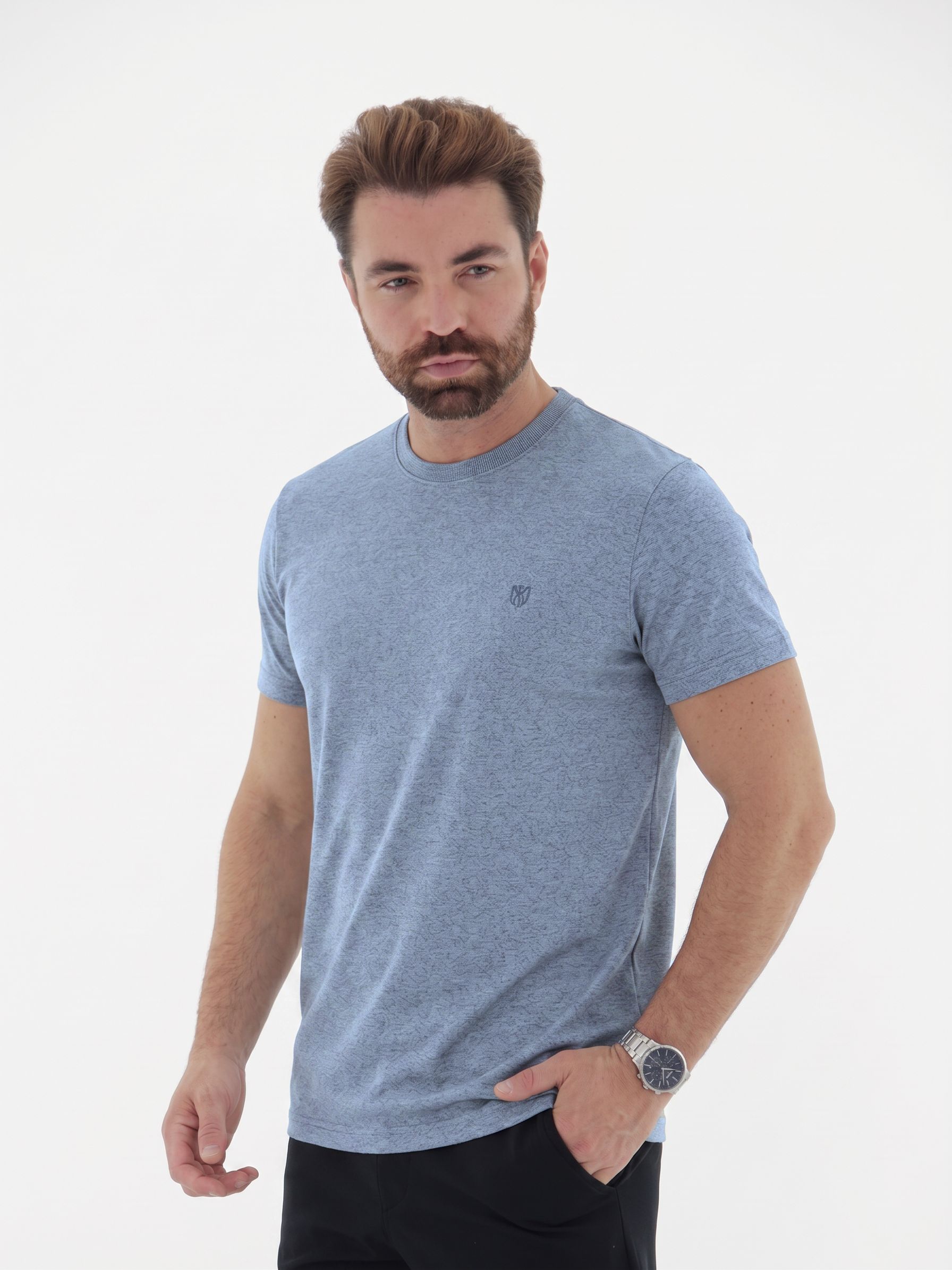 Vista alternativa de Camiseta T-Shirt Masculina 100% Algodão Texturizada com Detalhe no Peito