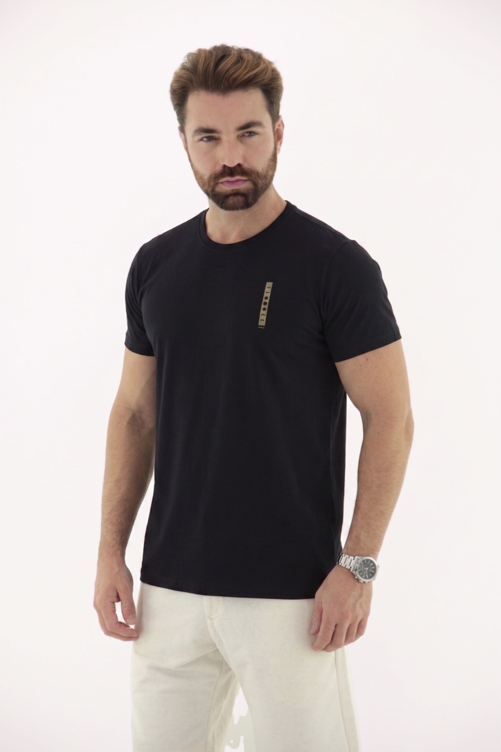 Vista lateral 3 do produto Camiseta T-Shirt Masculina com Estampa Palito no Peito