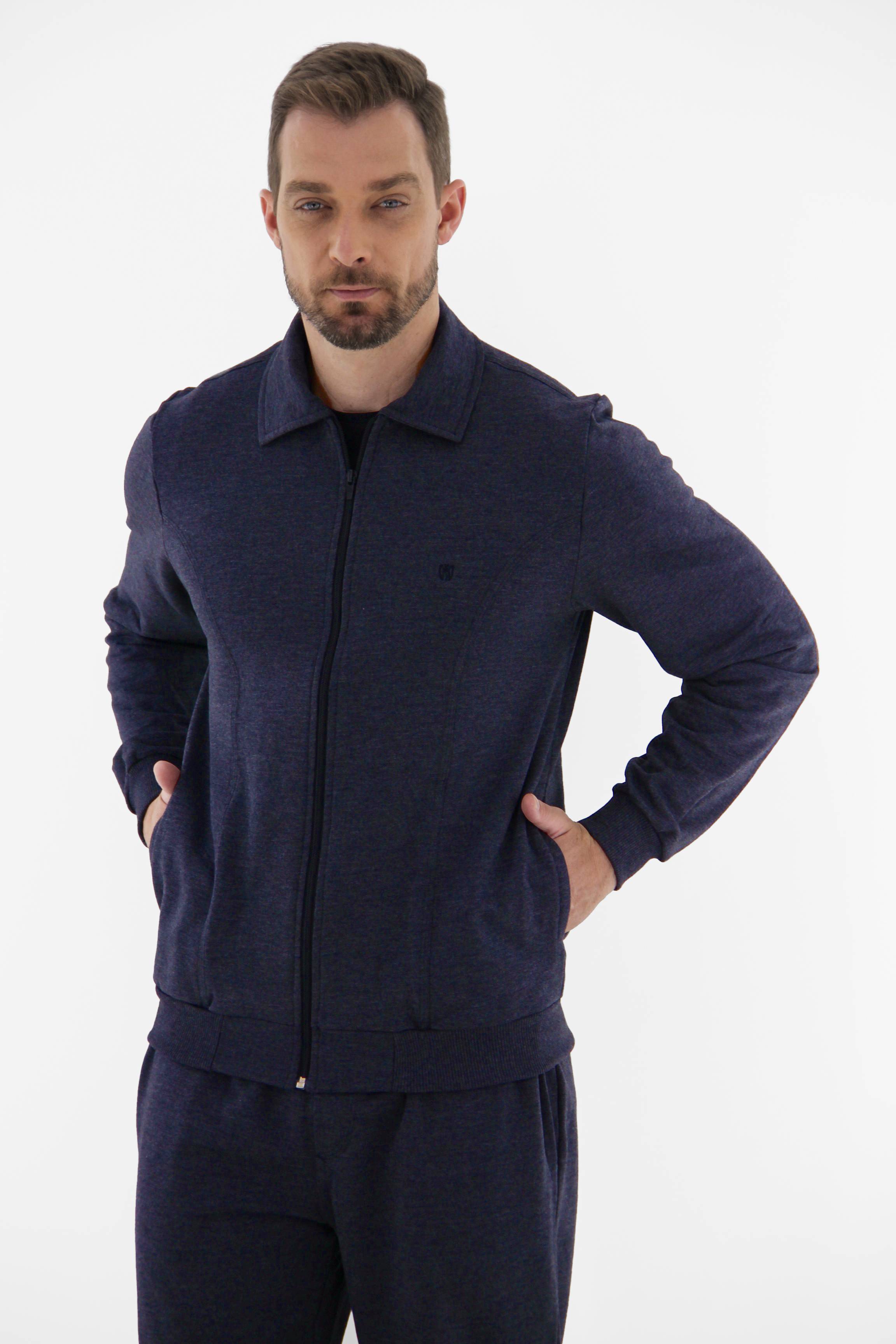 Vista lateral 4 do produto Conjunto Moletom Masculino Jaqueta com Zíper e Calça Básica