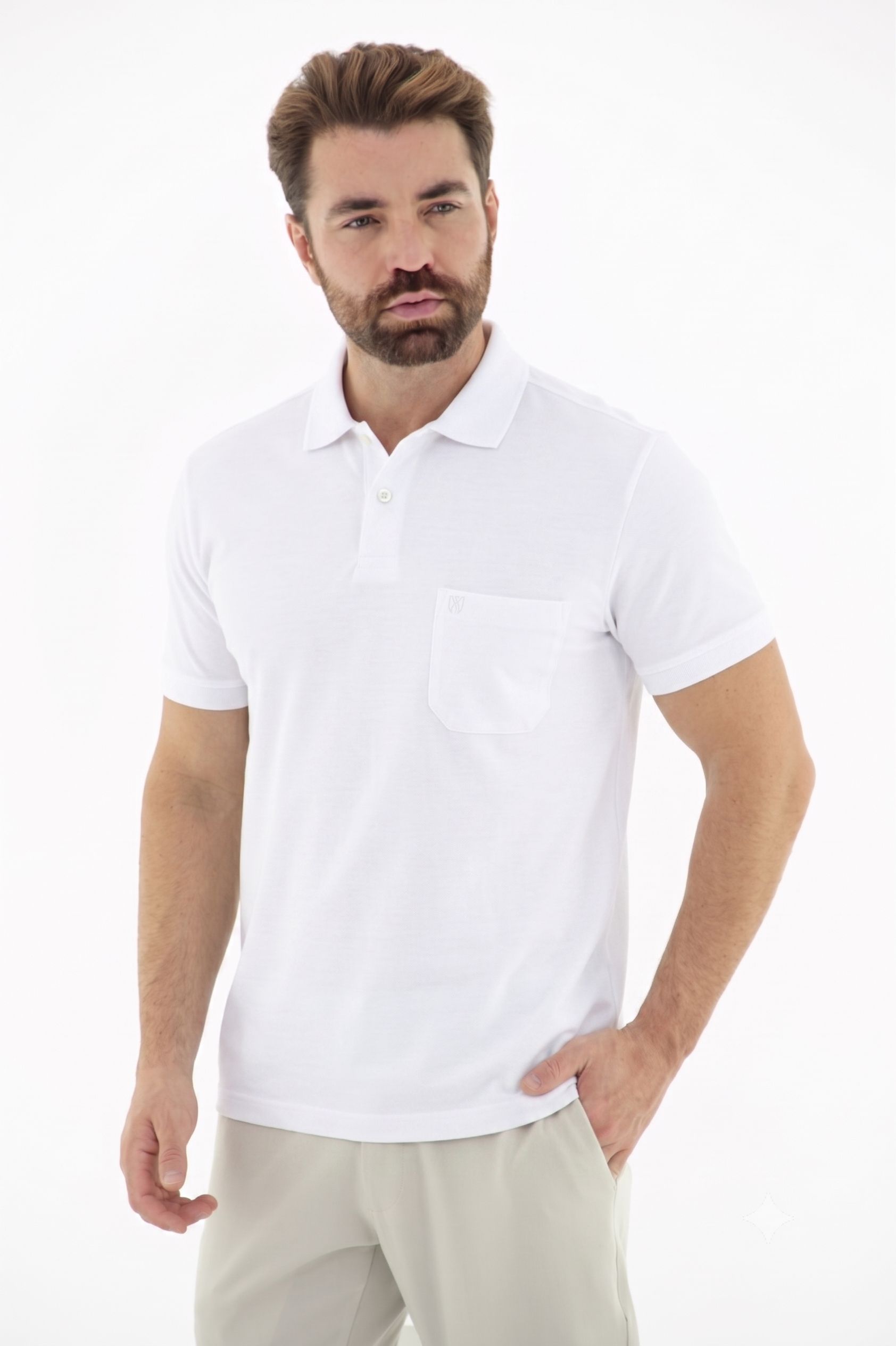 Vista alternativa de Polo em Meia Malha Básica com Bolso
